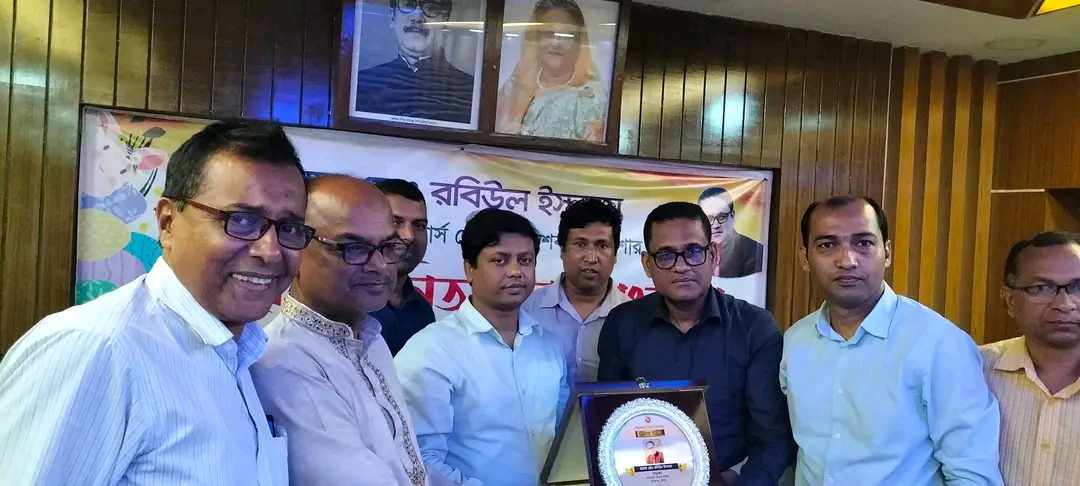 কেশবপুরে ইন্সট্রাক্টর রবিউল ইসলাম কে বিদায়ী সংবর্ধনা প্রদান